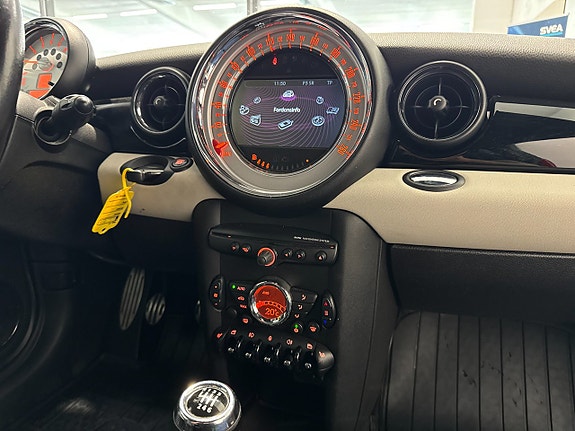MINI Coupé Cooper S 14 of 17
