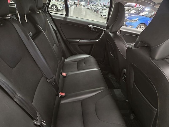 Volvo V60 5 of 10