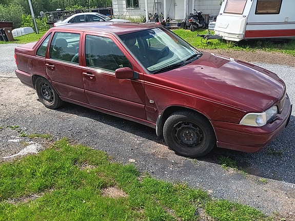Volvo S70 3 of 5