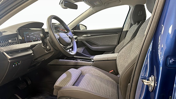 Skoda Superb 7 of 12