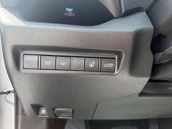 Toyota RAV4 15 of 18
