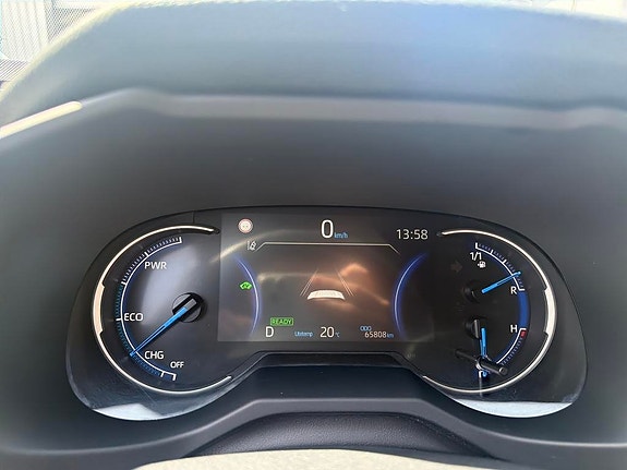 Toyota RAV4 18 of 18