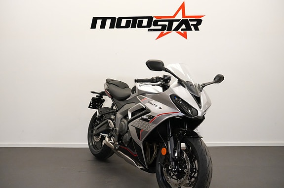 Triumph Daytona 660 Fr 1500:- /Mån 3 of 4