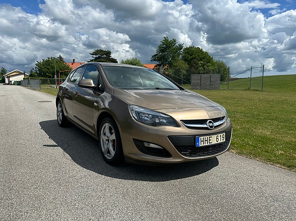 Opel Astra 4 of 5