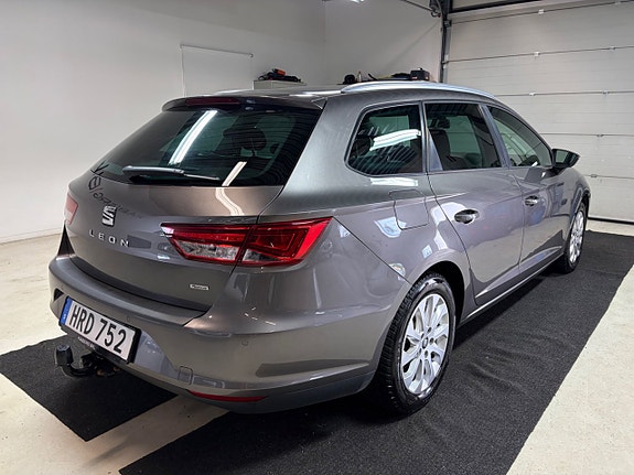 Seat Leon 3 of 5