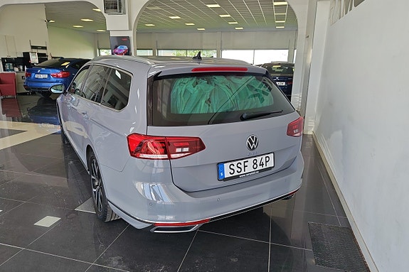 Volkswagen Passat 4 of 5