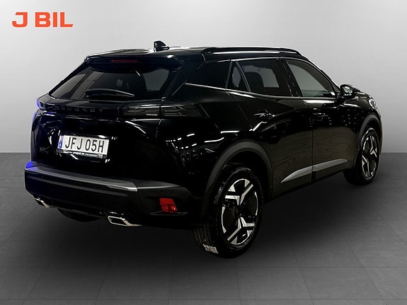 Peugeot 2008 3 of 5