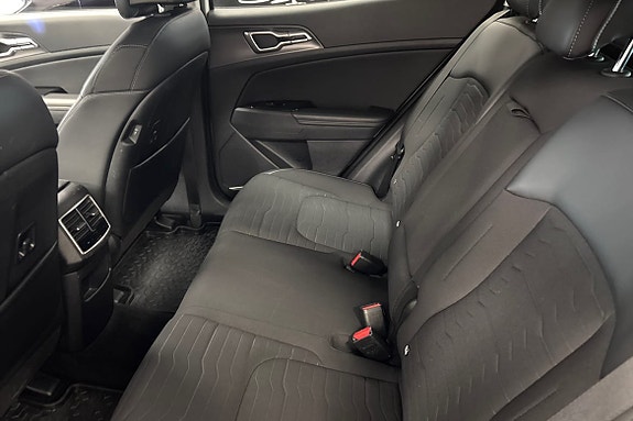 Kia Sportage 12 of 19