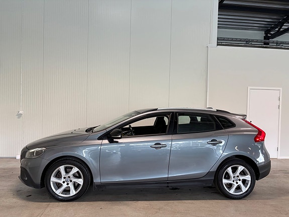 Volvo V40 Cross Country 5 of 5