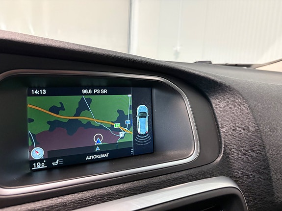 Volvo V40 Cross Country 15 of 22