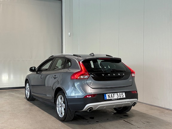 Volvo V40 Cross Country 6 of 22