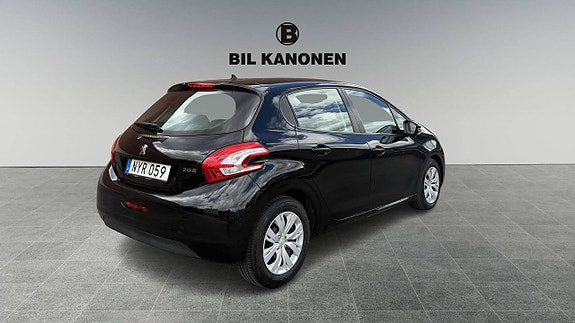 Peugeot 208 4 of 5