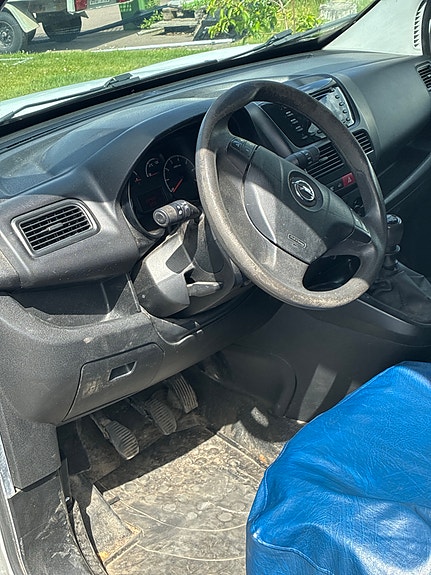 Opel Combo 2 of 4