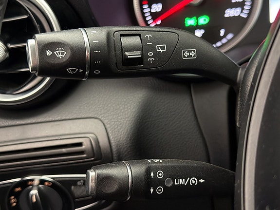 Mercedes-Benz C220 16 of 30