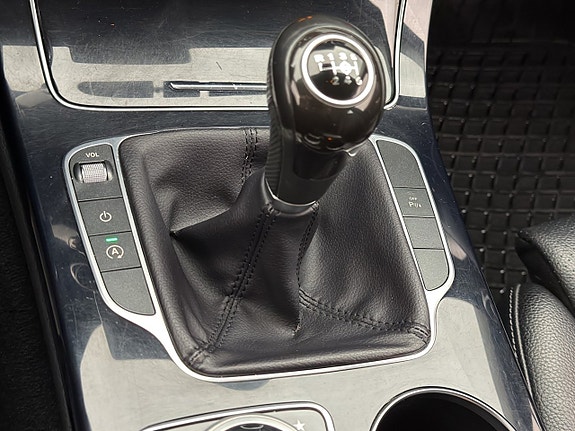 Mercedes-Benz C220 24 of 30
