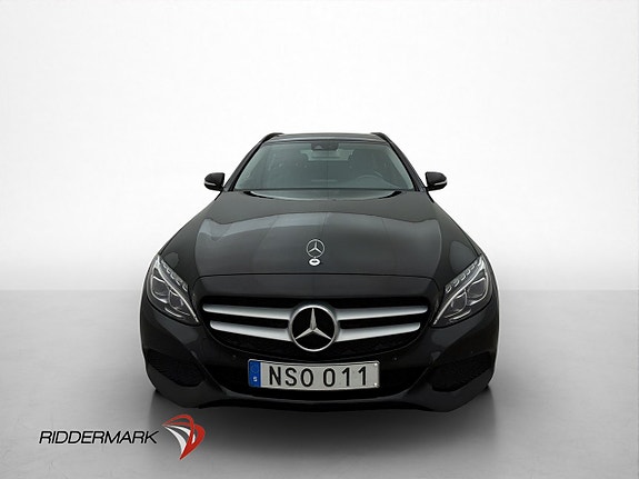 Mercedes-Benz C220 2 of 5