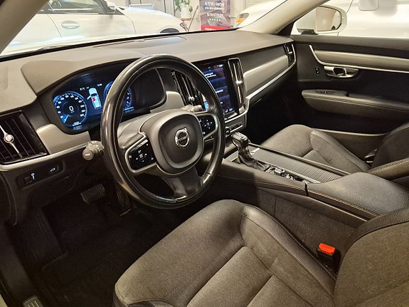 Volvo V90 7 of 11