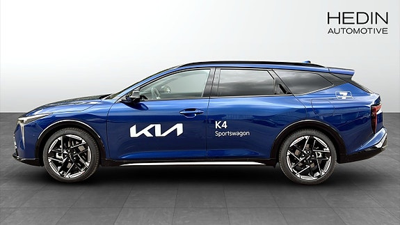 Kia K4 4 of 5