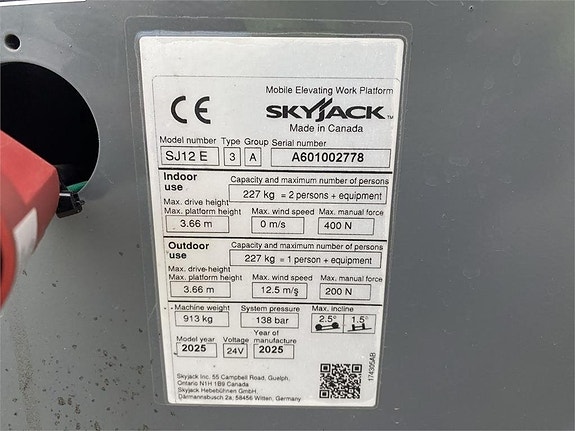 SkyJack SJ12 E 9 of 10