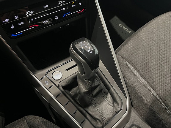 Volkswagen Polo 24 of 24