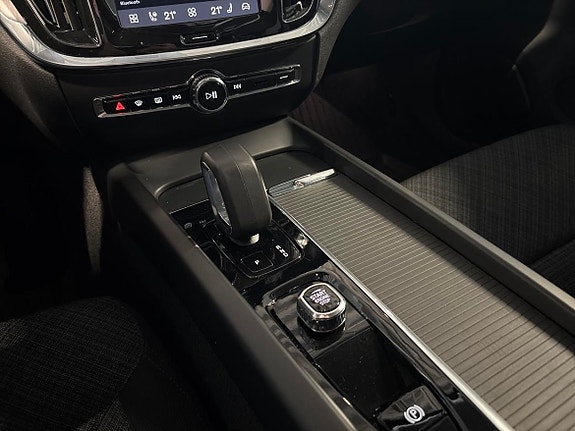 Volvo V60 Cross Country 17 of 18