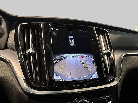Volvo V60 Cross Country 16 of 18