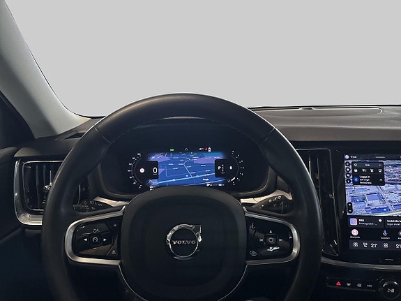 Volvo V60 Cross Country 14 of 18