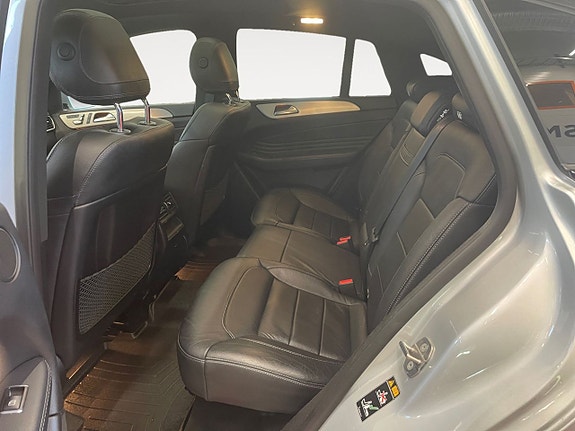 Mercedes-Benz GLE350 d 14 of 26