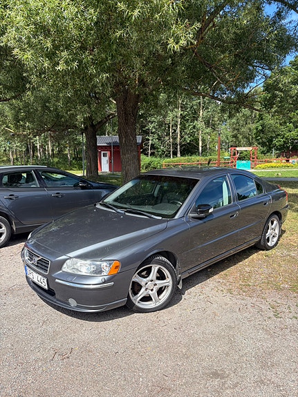 Volvo S60 7 of 30
