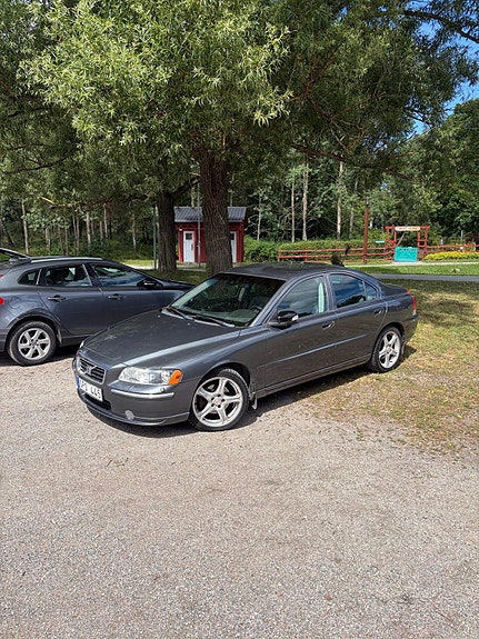 Volvo S60 4 of 30