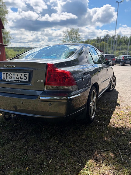Volvo S60 18 of 30