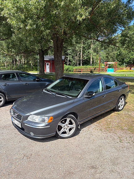 Volvo S60 6 of 30