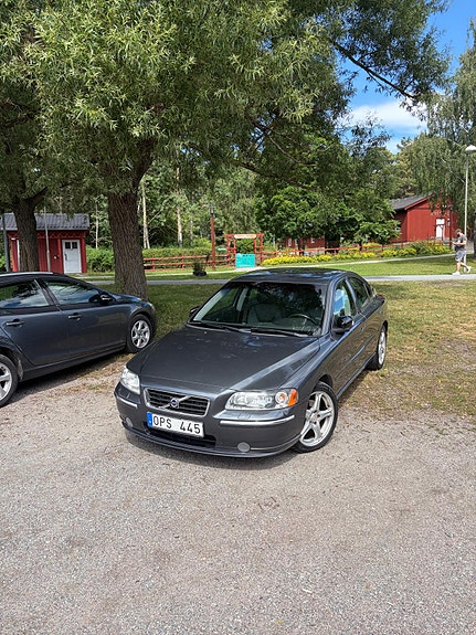 Volvo S60 8 of 30