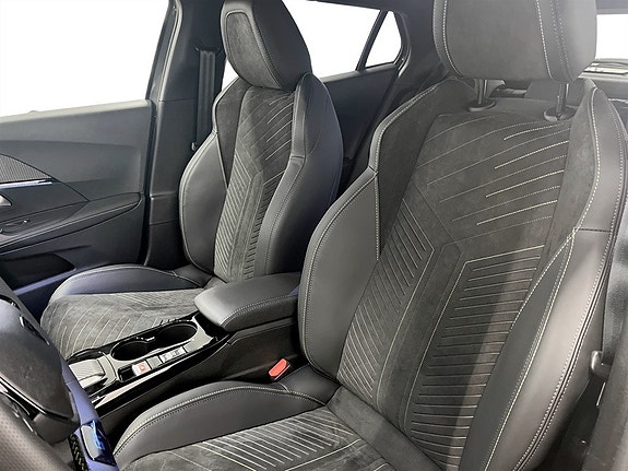 Peugeot 2008 9 of 14