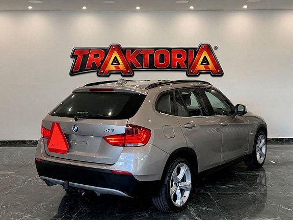 BMW X1 5 of 12