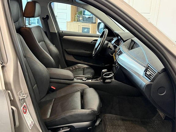 BMW X1 11 of 12