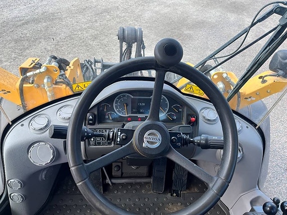Volvo L 70 H 18 of 20