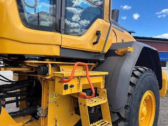 Volvo L 70 H 13 of 20