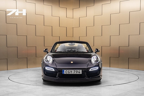Porsche 911 8 of 20