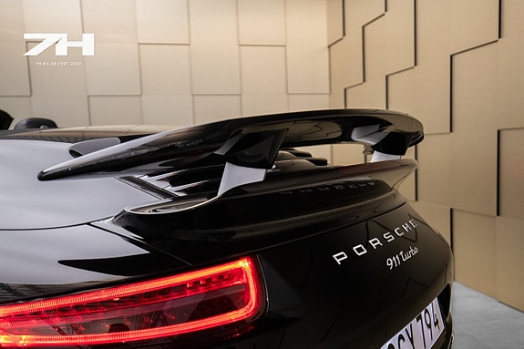 Porsche 911 20 of 20