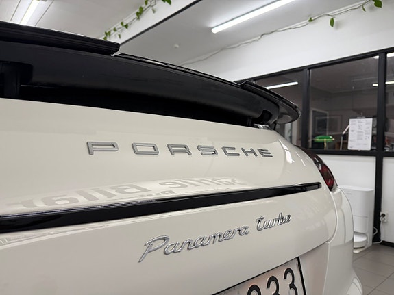 Porsche Panamera Turbo 5 of 5