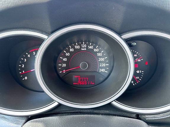 Kia Sorento 14 of 19