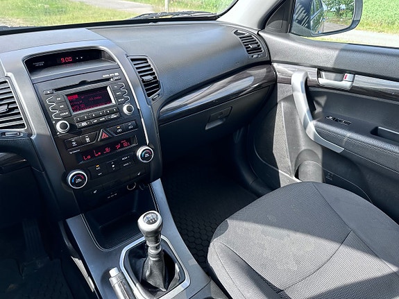 Kia Sorento 15 of 19