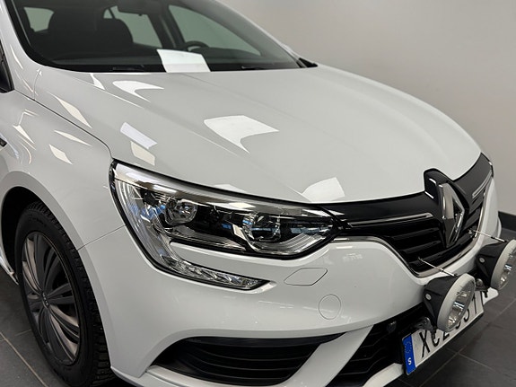 Renault Megane IV 5 of 5