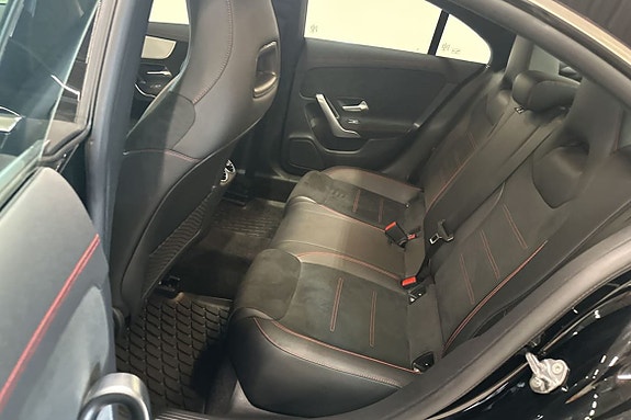 Mercedes-Benz CLA250 e 13 of 19