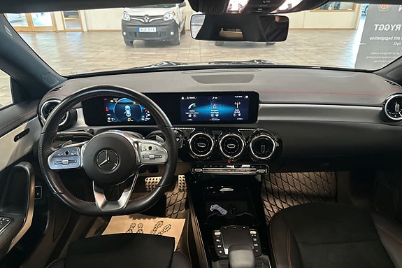 Mercedes-Benz CLA250 e 15 of 19