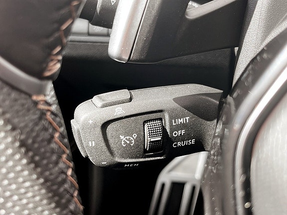 Peugeot 5008 8 of 17