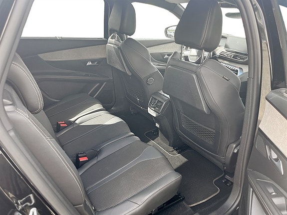 Peugeot 5008 14 of 17