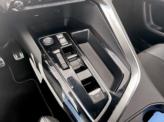 Peugeot 5008 12 of 17