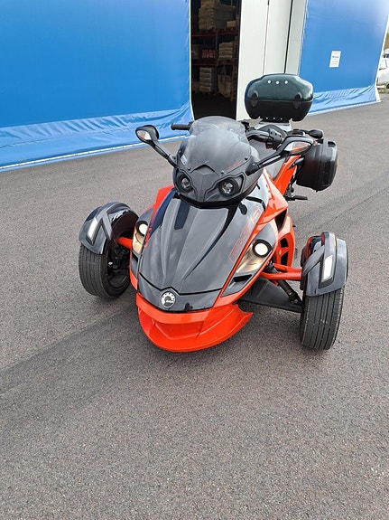 Can-Am Spyder RS 1.0 V2 2 of 6